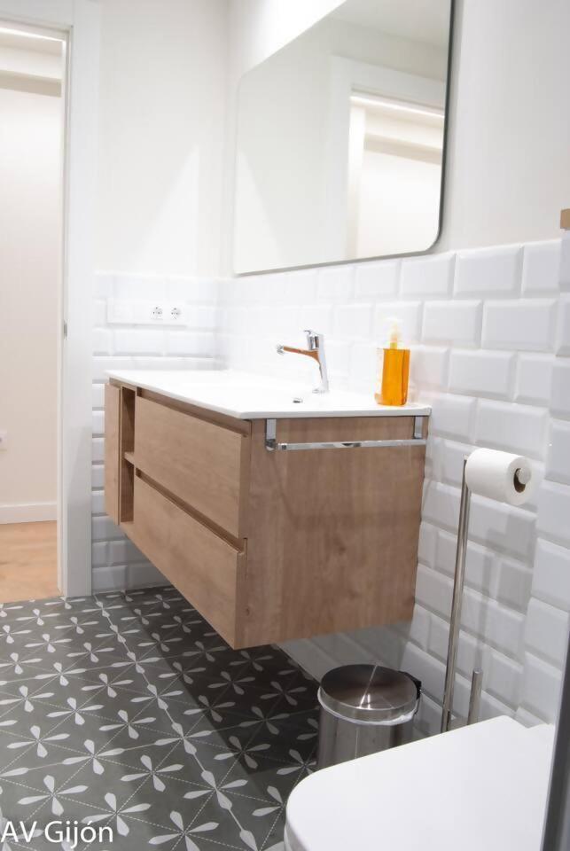 Apartamento La Playa 17 Gijón Dış mekan fotoğraf